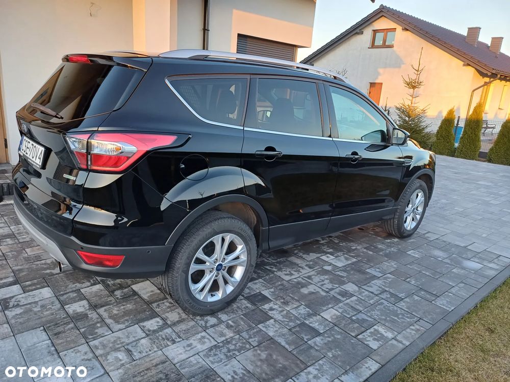 Ford Kuga - 4