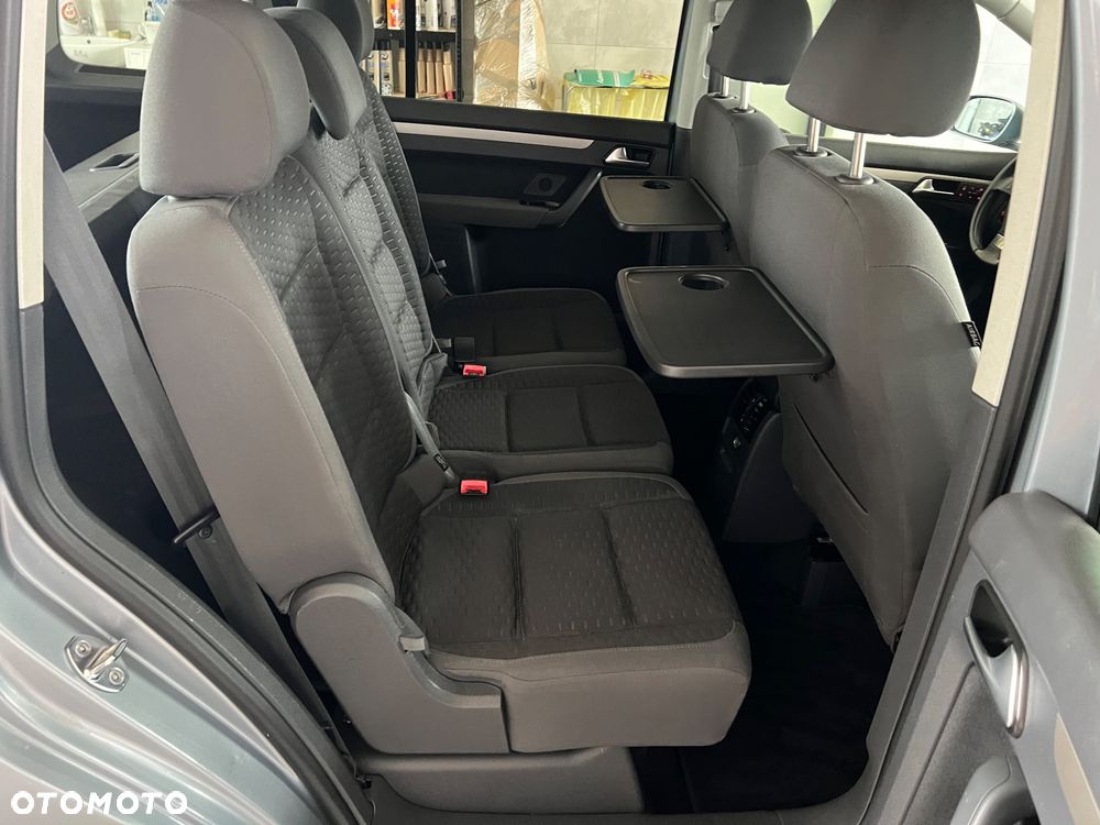 Volkswagen Touran 2.0 TDI DPF BlueMotion Technology Comfortline - 20