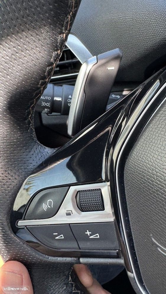 Peugeot 3008 1.2 PureTech GT EAT8 - 31