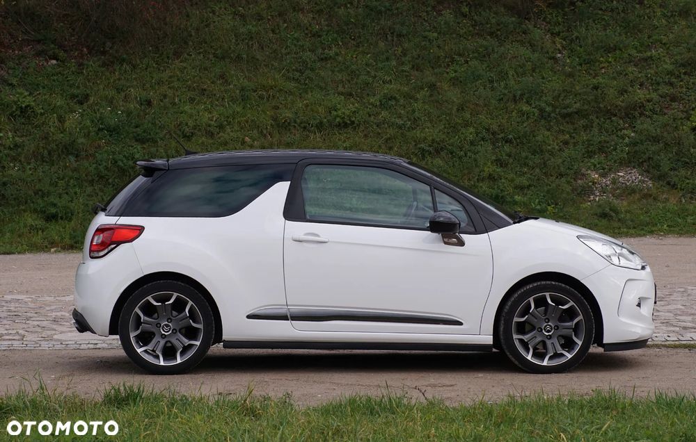 Citroën DS3 THP 155 Ultra-Prestige - 11