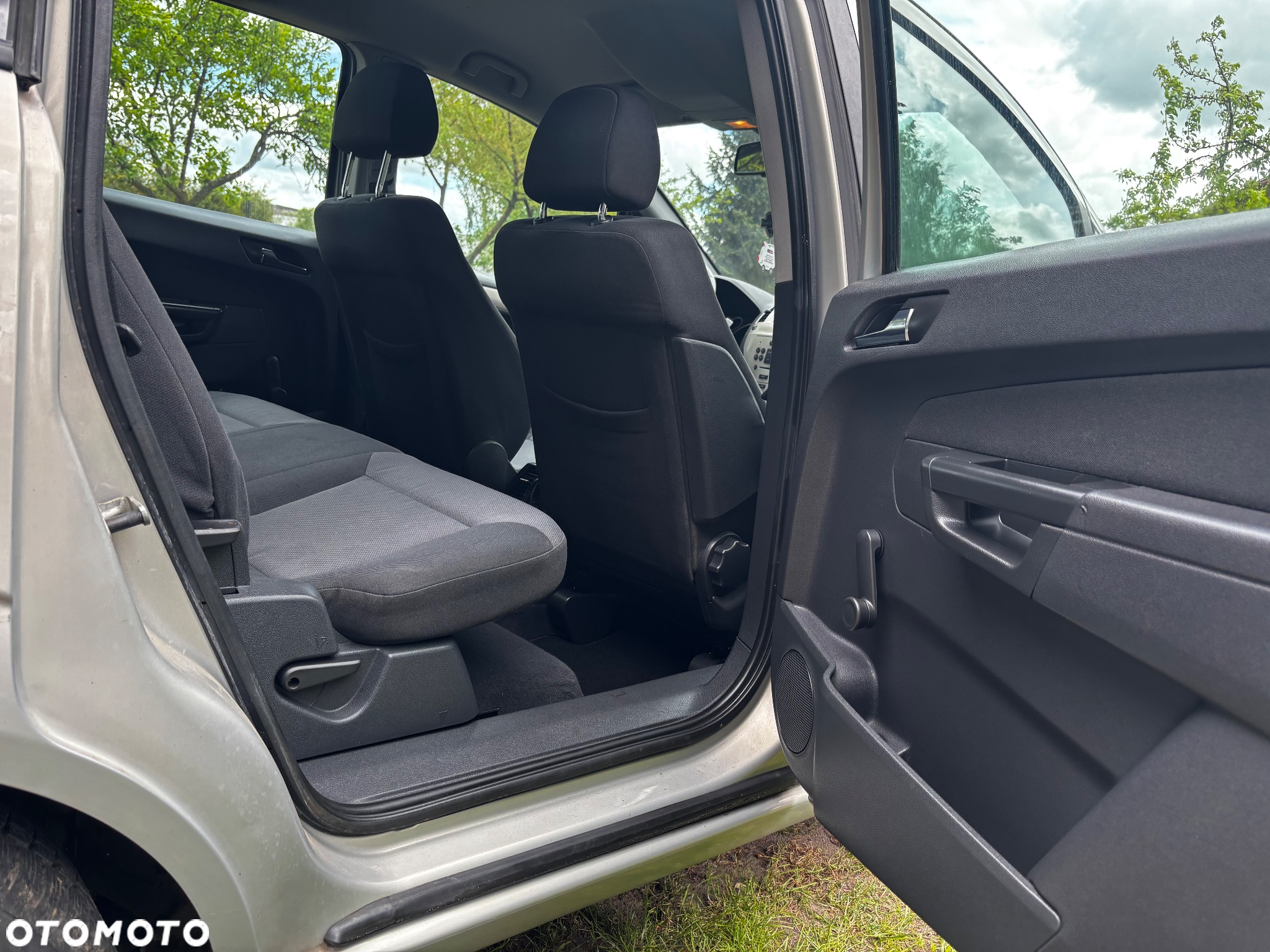 Opel Zafira - 8