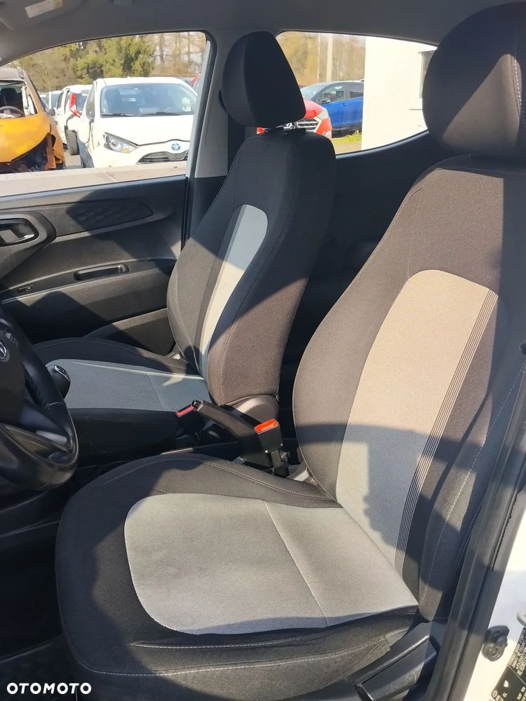 Hyundai i10 1.0 Pure - 15