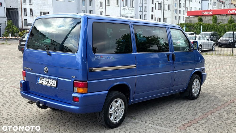 Volkswagen Multivan - 10