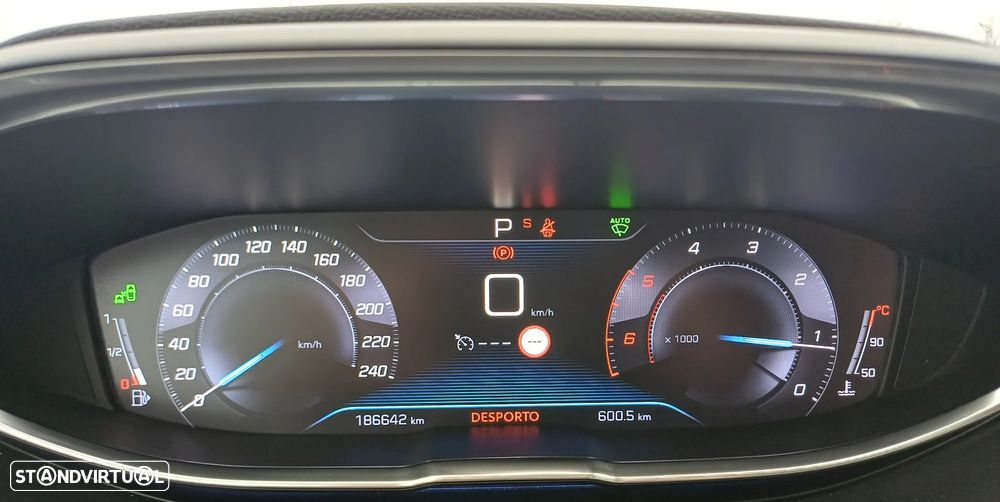 Peugeot 5008 BlueHDI 130 EAT8 Allure Pack - 37