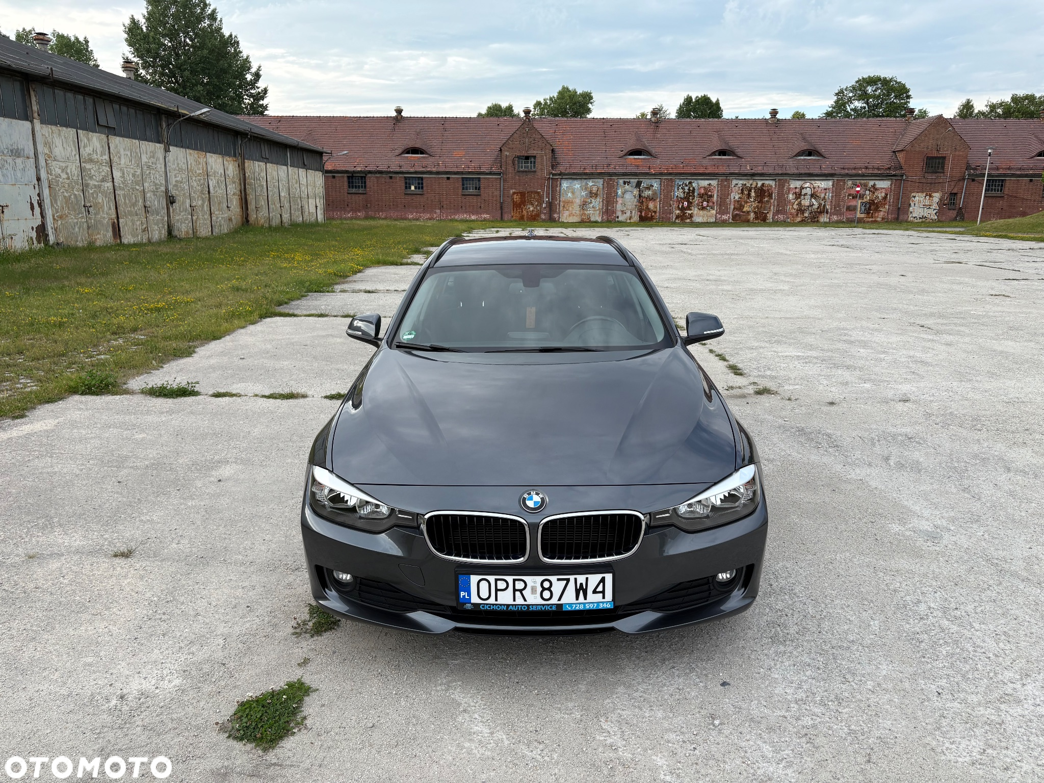 BMW Seria 3 316i Touring - 19