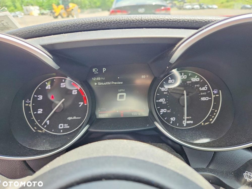Alfa Romeo Giulia 2.0 Turbo TI Q4 - 9