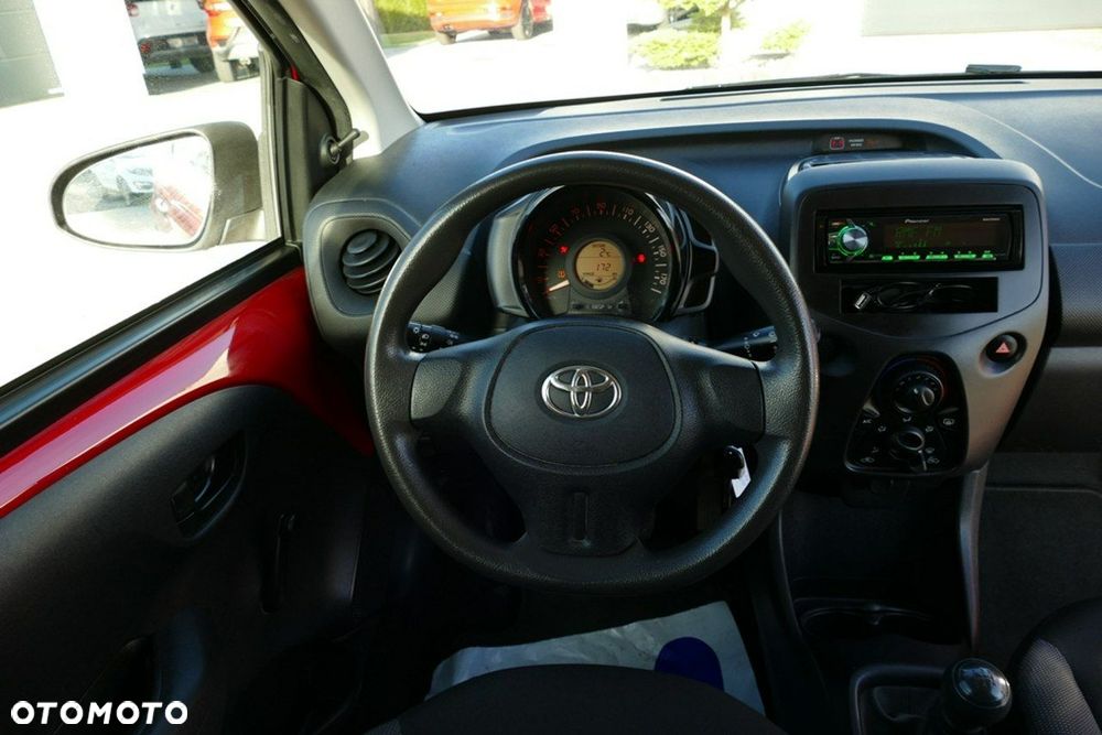 Toyota Aygo X 1.0 VVT-i X-play - 26