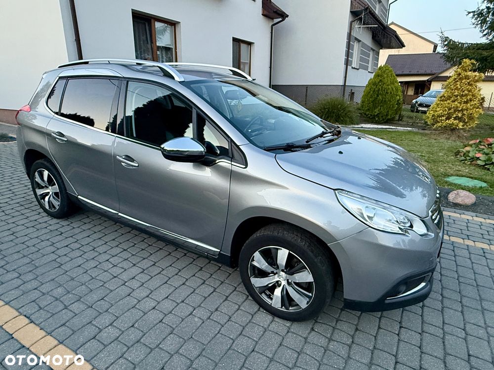 Peugeot 2008 - 12