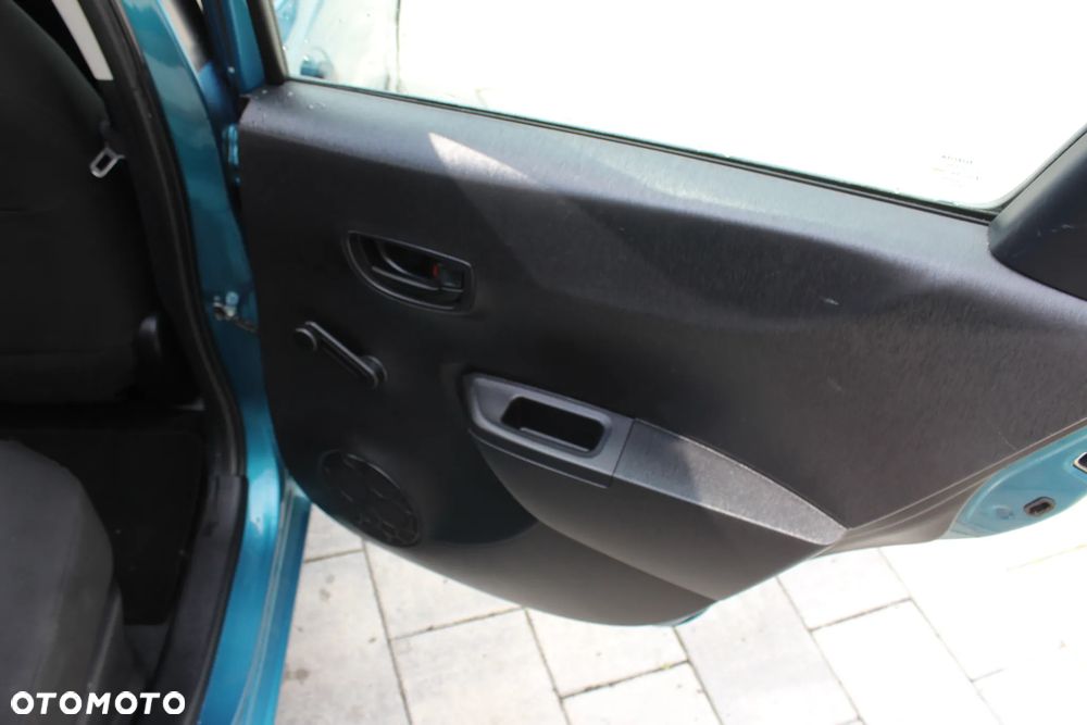 Toyota Yaris Hybrid 100 Premium - 21