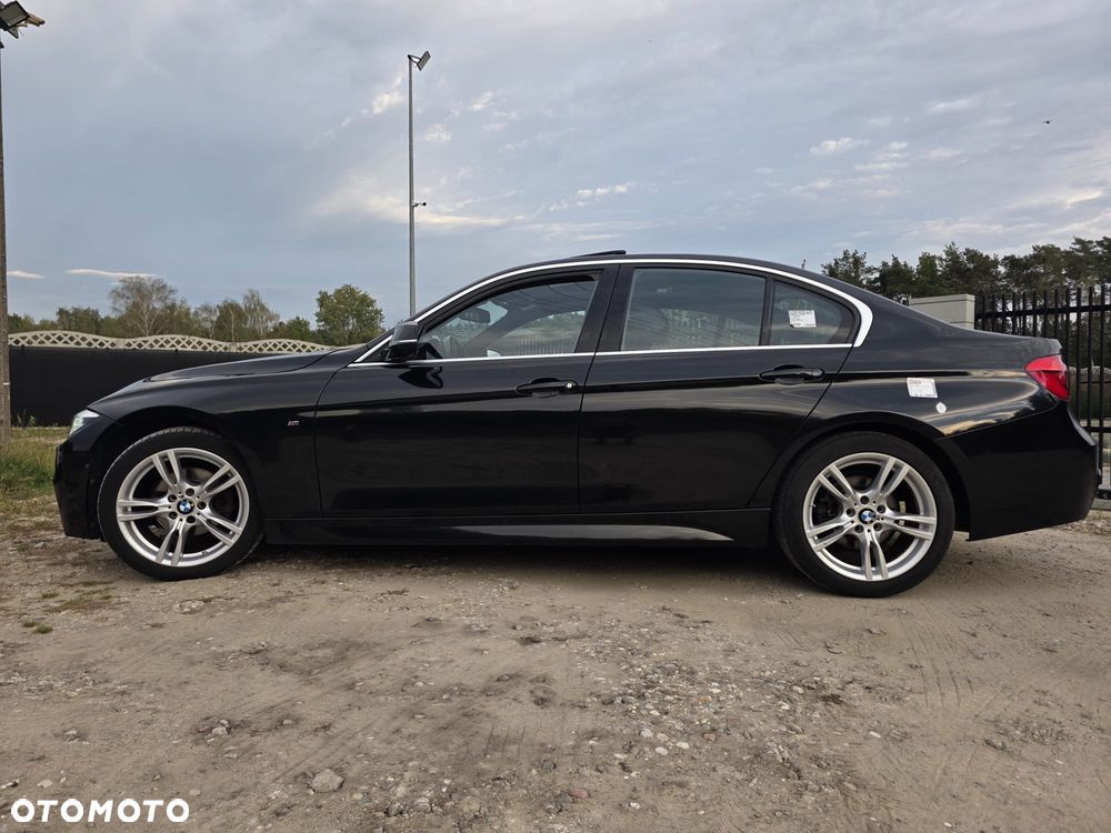 BMW Seria 3 318i Edition M Sport Shadow - 37