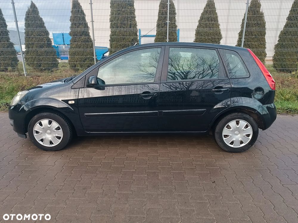 Ford Fiesta 1.4 Ambiente - 9