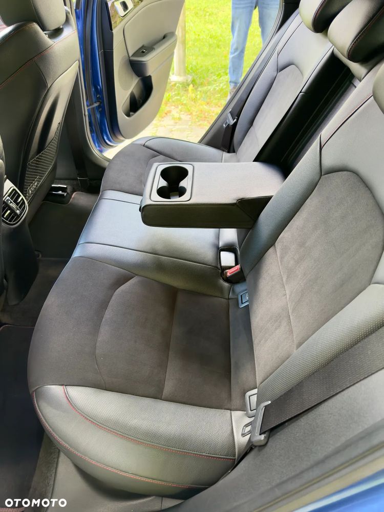Kia Ceed 1.6 T-GDI GT DCT - 22
