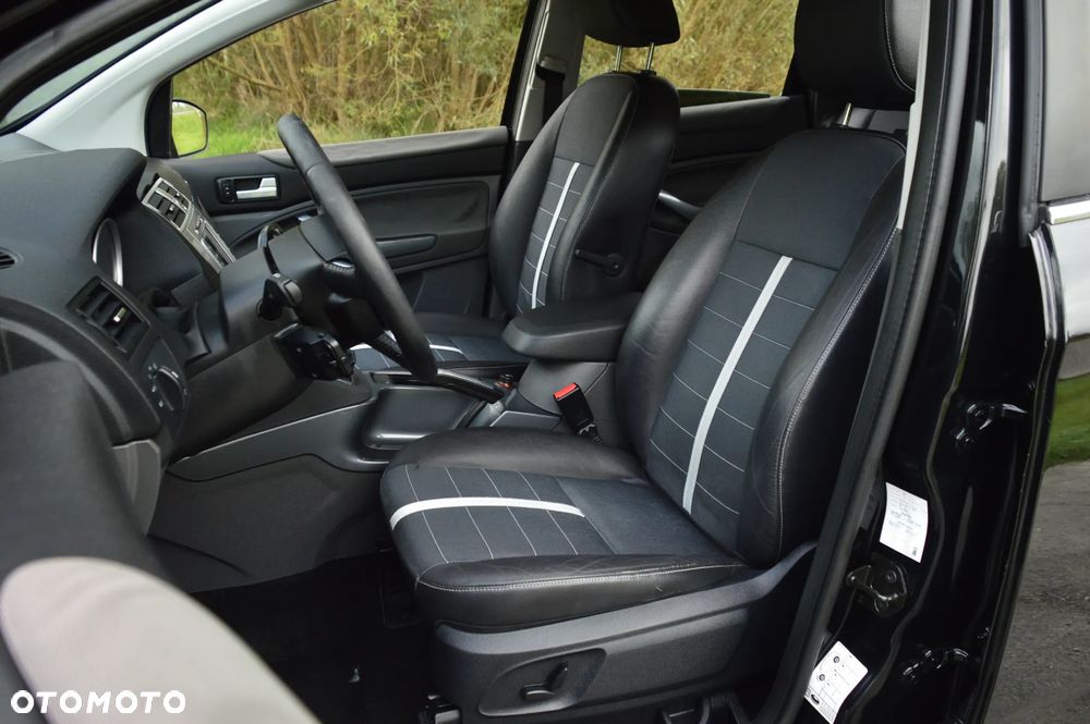 Ford Kuga 2.5 4x4 Titanium - 28