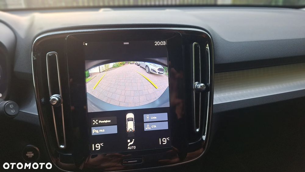 Volvo XC 40 T4 Geartronic Momentum - 21