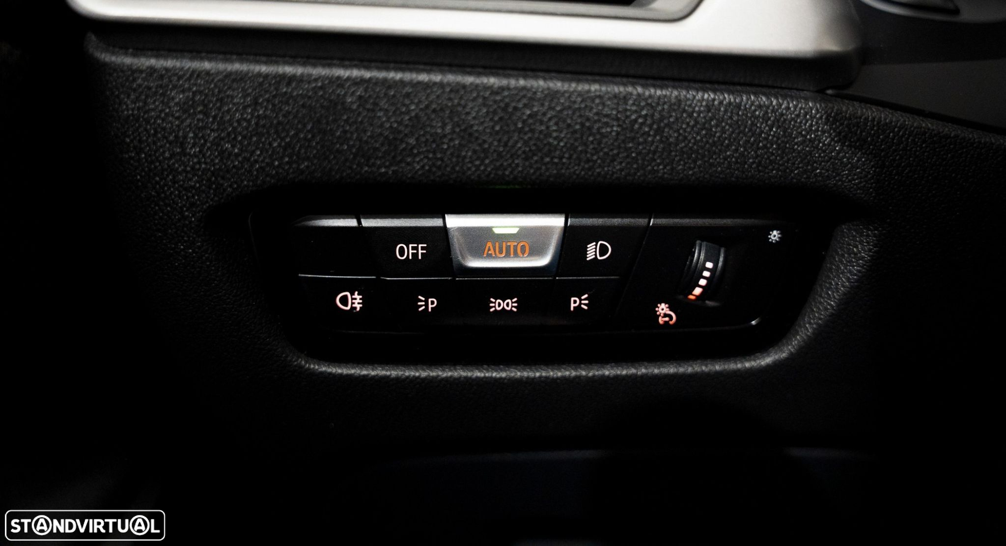 BMW 318 d Auto - 10