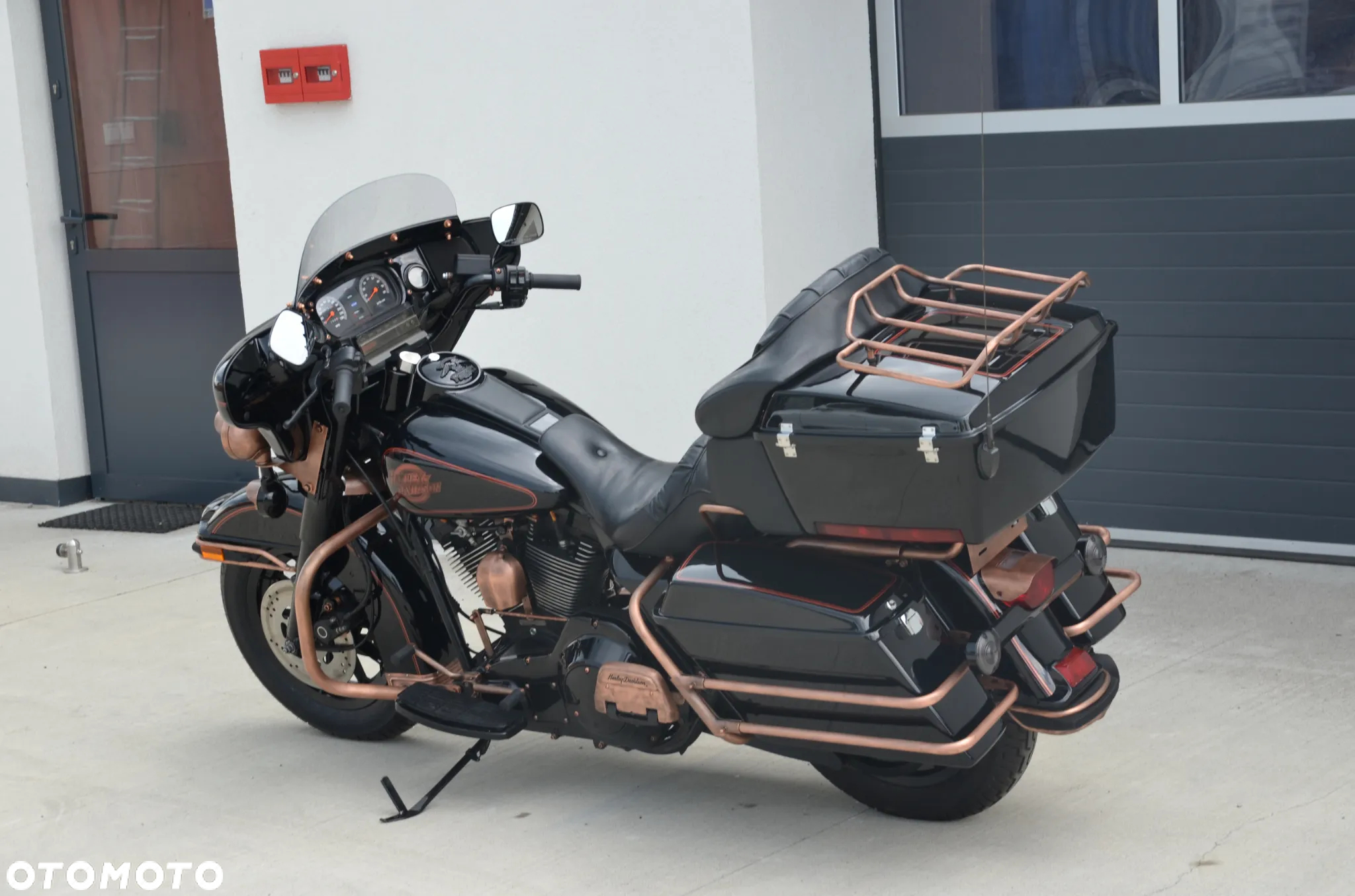 Harley-Davidson FLH Electra Glide - 5
