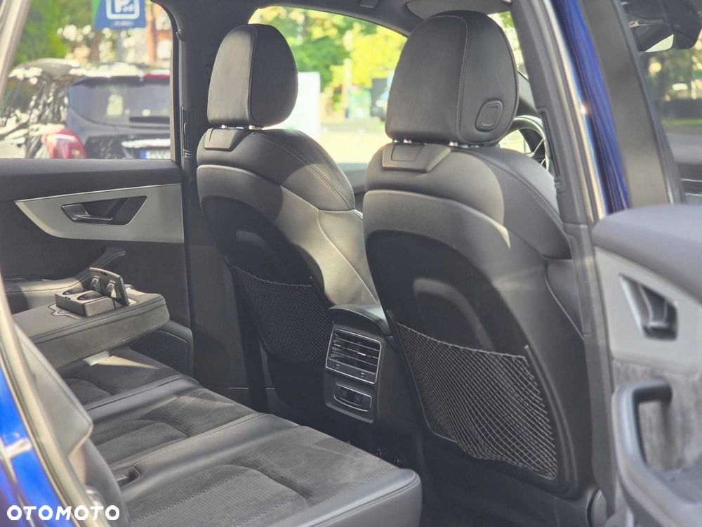 Audi Q7 - 9