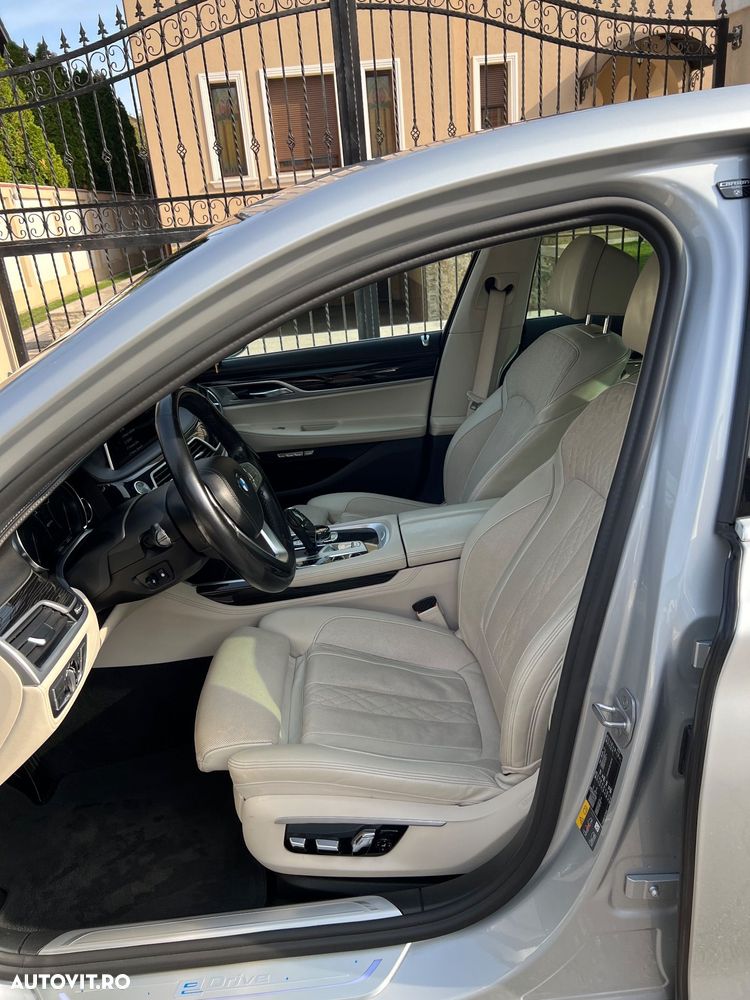 BMW Seria 7 740Le xDrive iPerformance - 3