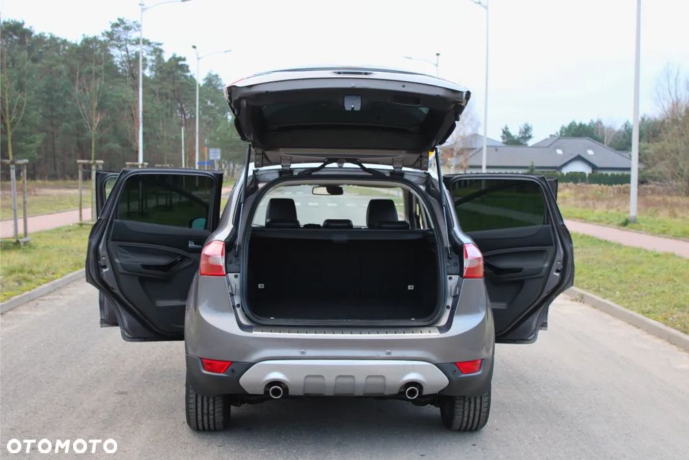 Ford Kuga 2.0 TDCi 2x4 Titanium - 9