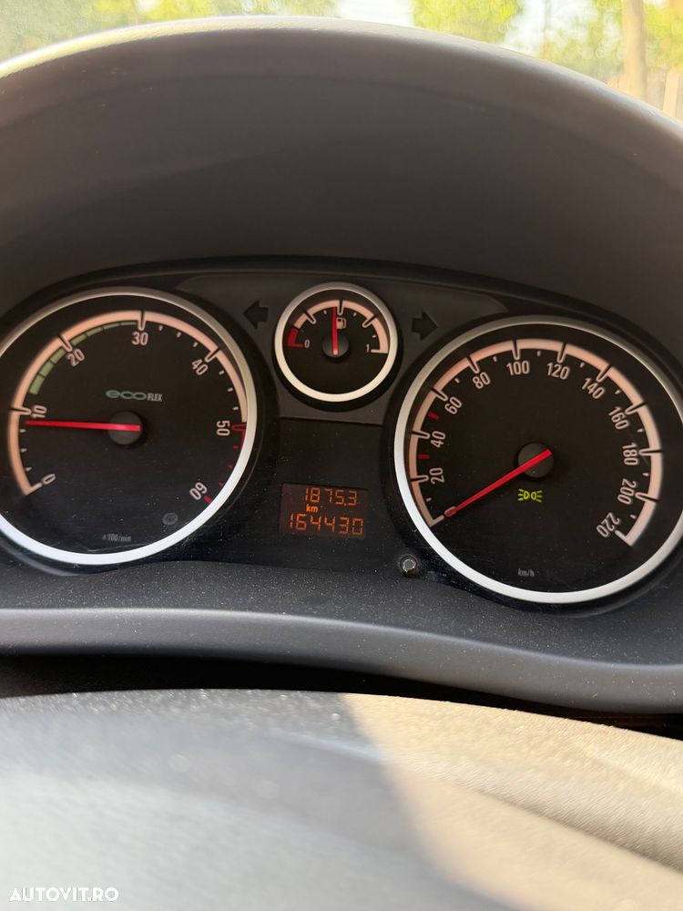 Opel Corsa 1.3 CDTI - 10