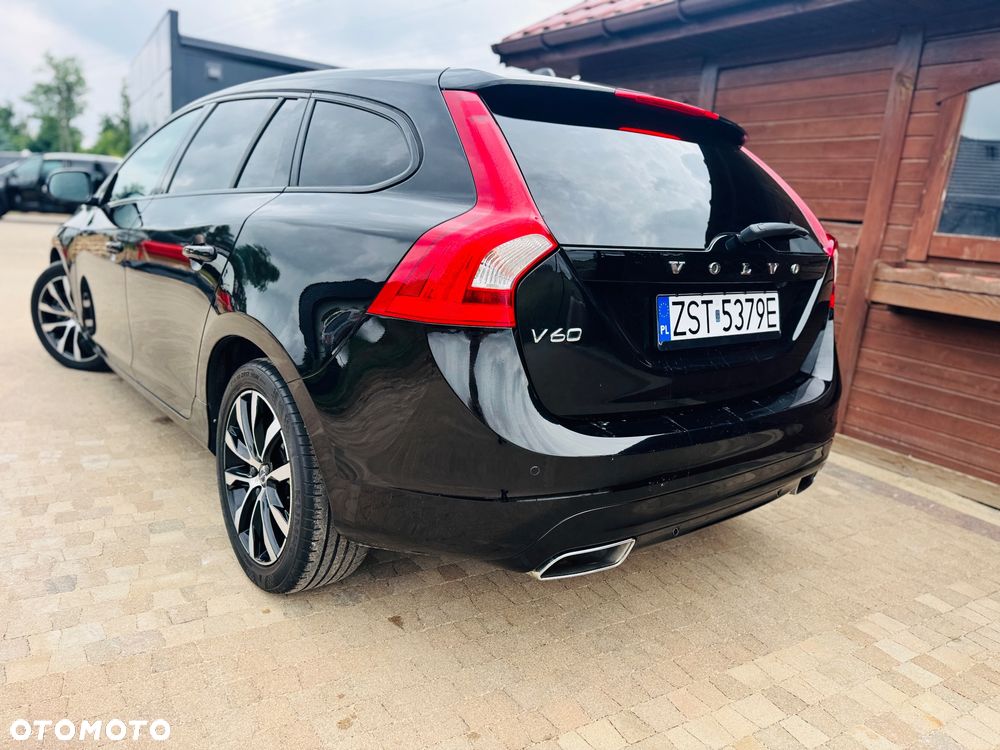 Volvo V60 D2 Drive-E R-Design Kinetic - 28