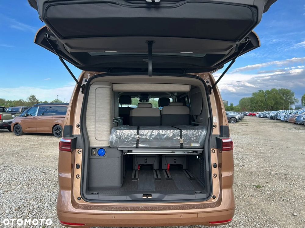 Volkswagen California - 12