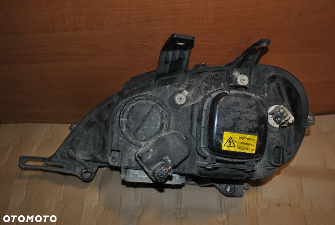 Lampa prawy przód Xenon Mercedes ML W163 - 2