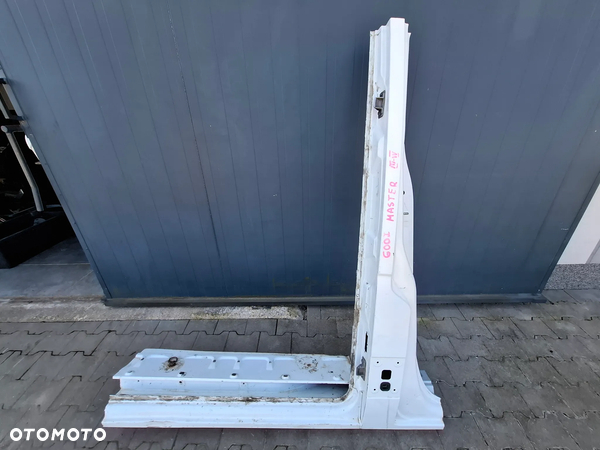Słupek prawy próg Renault Master III IV