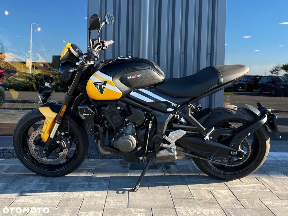 Triumph Trident - 4