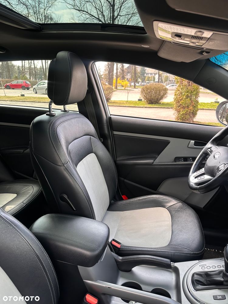 Kia Sportage 2.0 CRDI 184 AWD Platinum Edition - 28