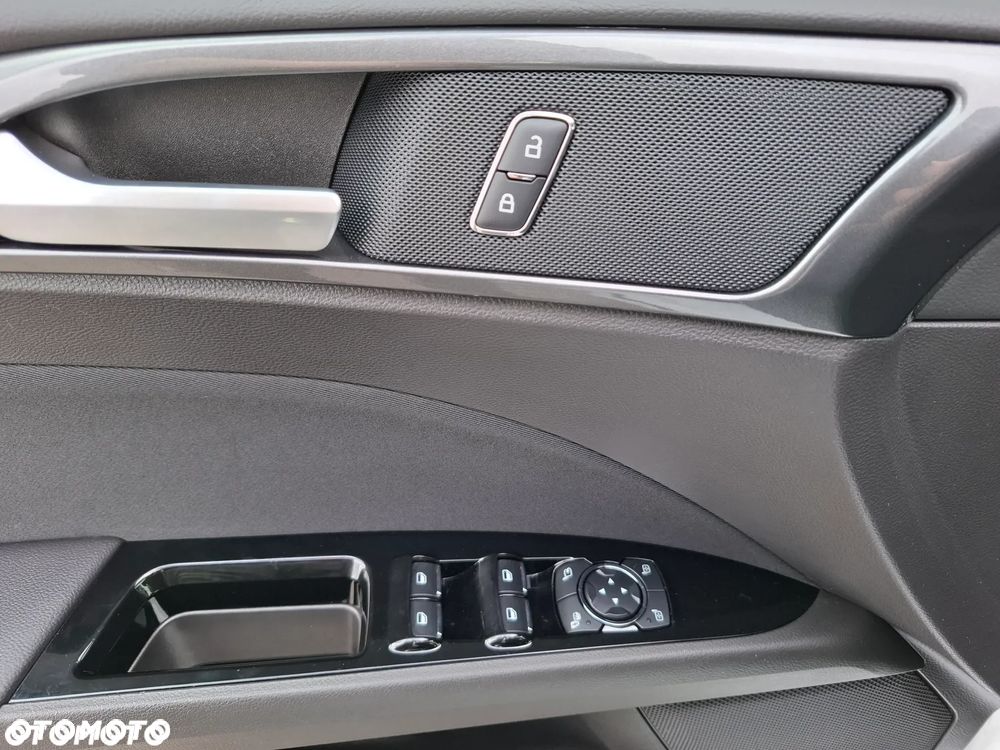 Ford Mondeo 2.0 EcoBlue Titanium - 15