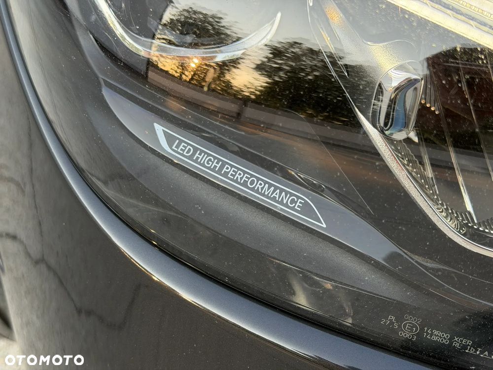Mercedes-Benz Klasa C 220 d 4Matic 9G-TRONIC AMG Line - 13