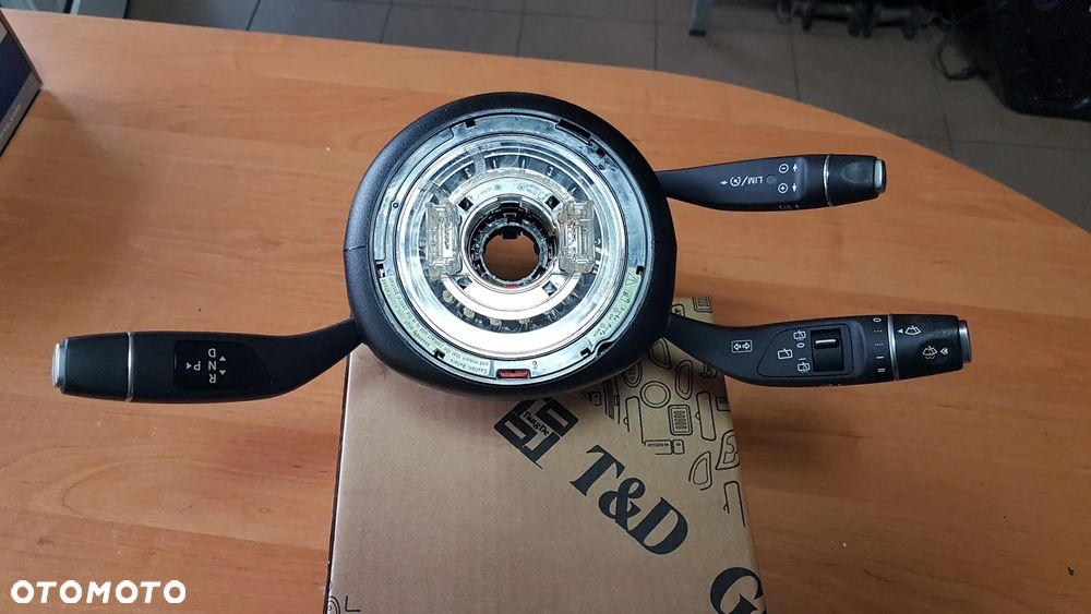 PRZEŁĄCZNIK ZESPOLONY MERCEDES W246 W176 W447 A24690039209051 - 2