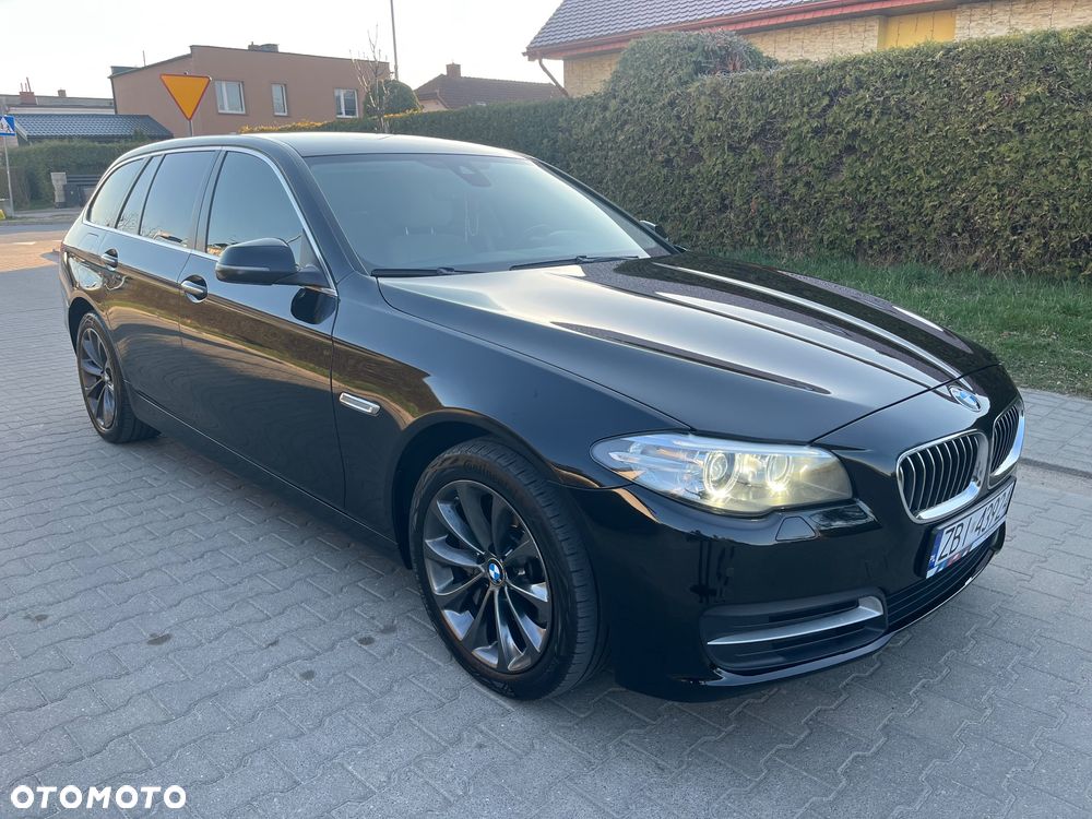 BMW Seria 5 525d xDrive - 2
