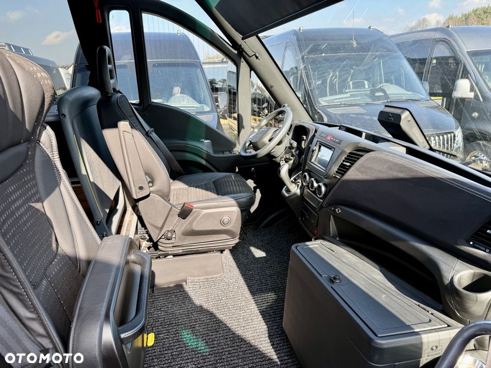 Iveco Daily 70C21 Turism Revolution ERENER 33+1+1 miejsc 2 X NOWY - 31