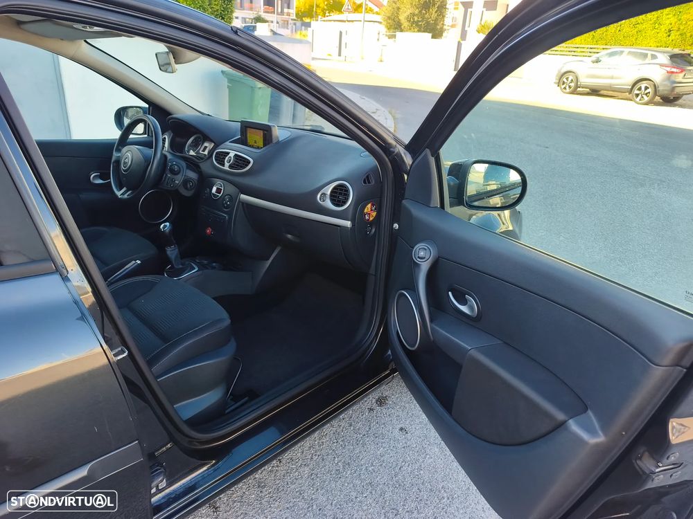 Renault Clio 1.2 16V Dynamique S - 12