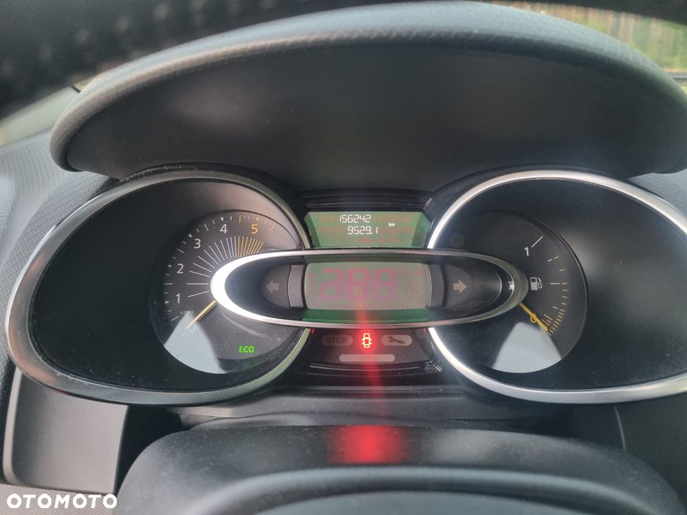 Renault Clio - 11