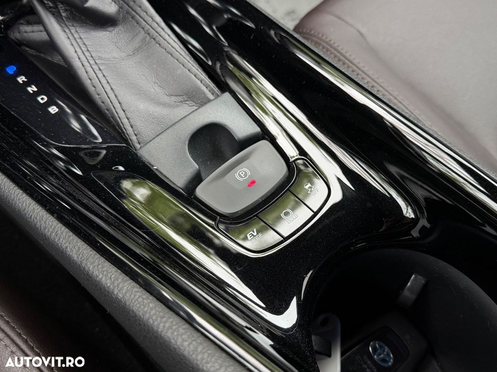 Toyota C-HR Lounge - 23