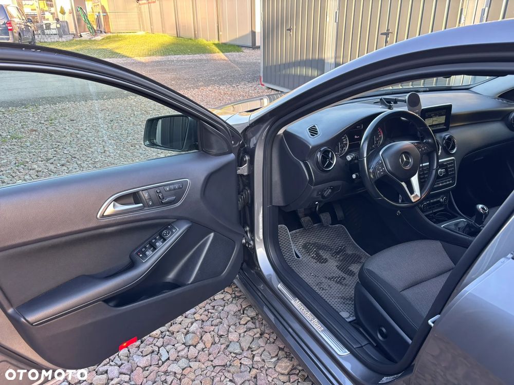 Mercedes-Benz Klasa A 180 (BlueEFFICIENCY) - 9