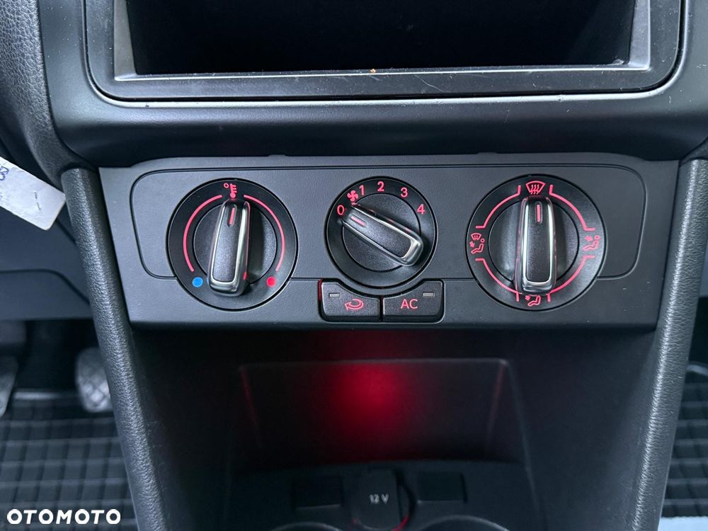 Volkswagen Polo - 18