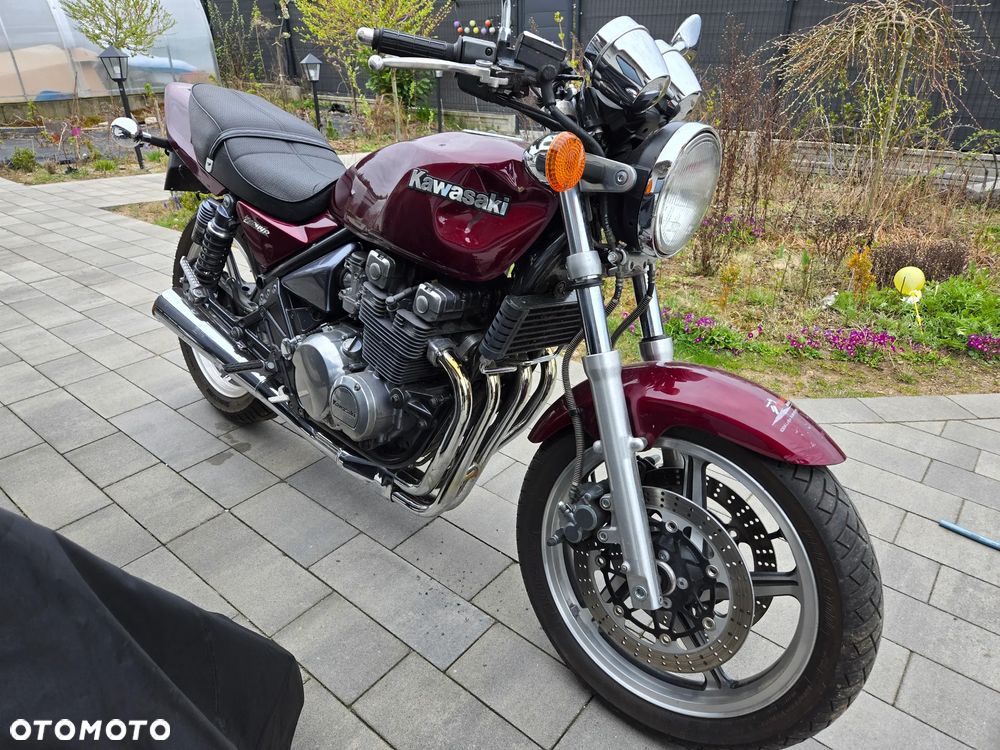 Kawasaki Zephyr - 1