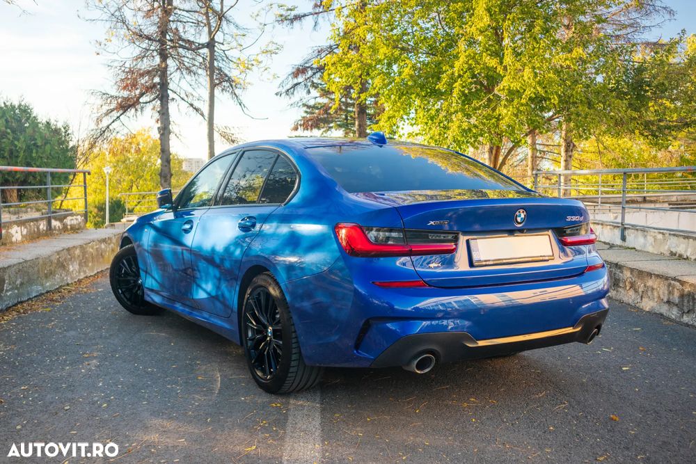 BMW Seria 3 330d xDrive AT MHEV - 8