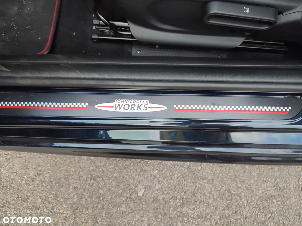 MINI John Cooper Works Standard - 13