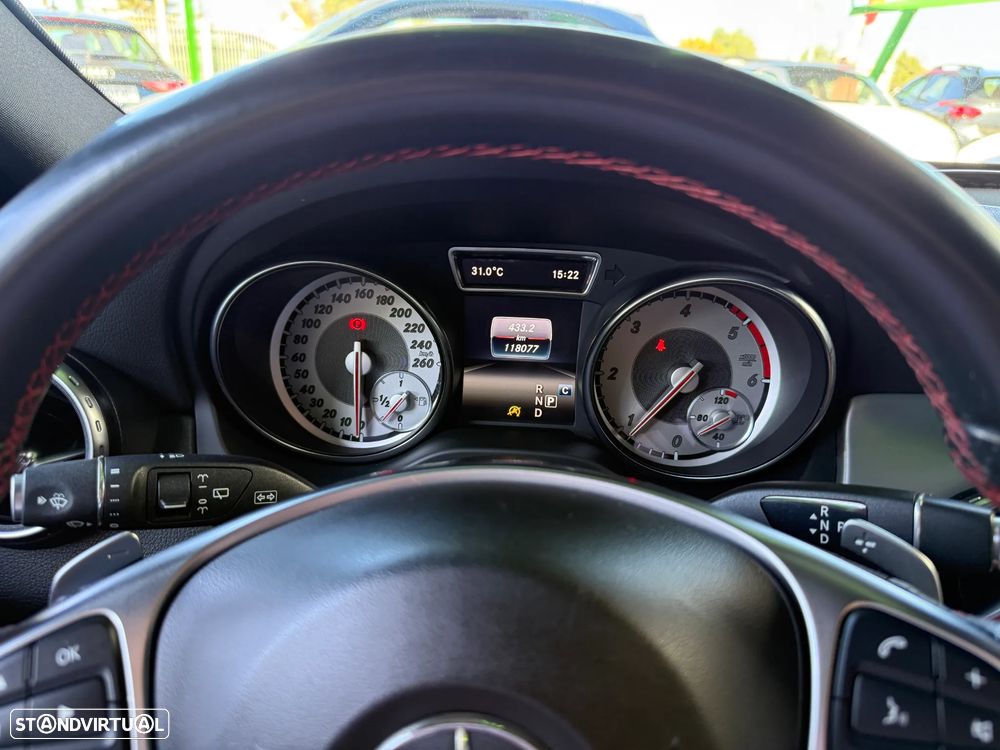 Mercedes-Benz GLA 180 d 7G-DCT AMG Line - 31