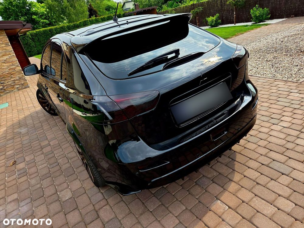 Mitsubishi Lancer - 16