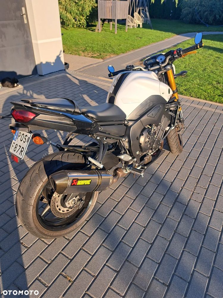Yamaha FZ8 - 5