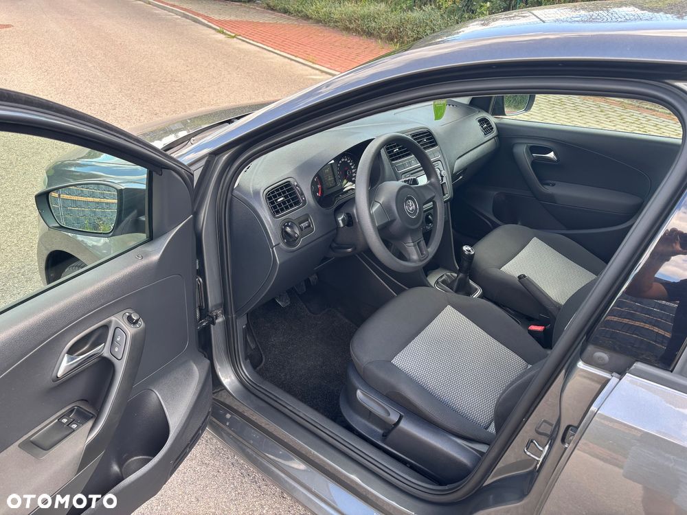 Volkswagen Polo - 5