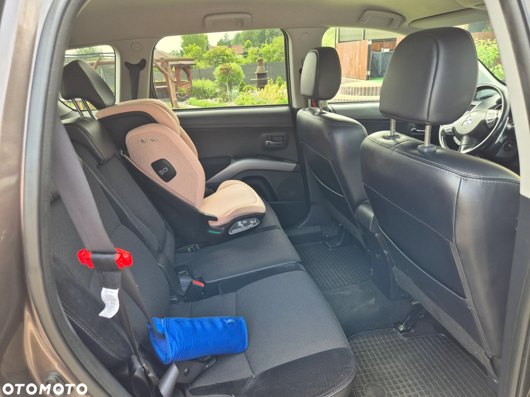 Mitsubishi Outlander - 8