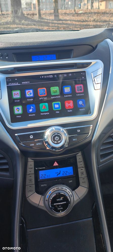 Hyundai Elantra 1.6 Comfort - 11