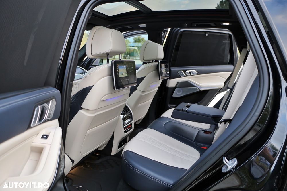 BMW X5 M M50d - 13